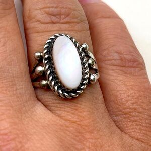 Vintage SW Style 925 Sterling Silver & Pink Shell Ring-Sz 6.5